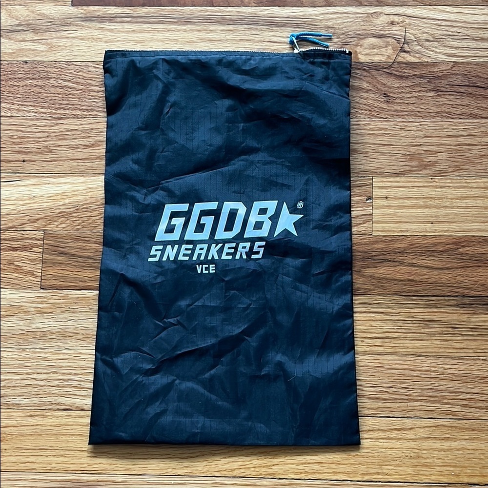 GOLDEN GOOSE GGDB Black Sneaker Bag - Picture 1 of 3